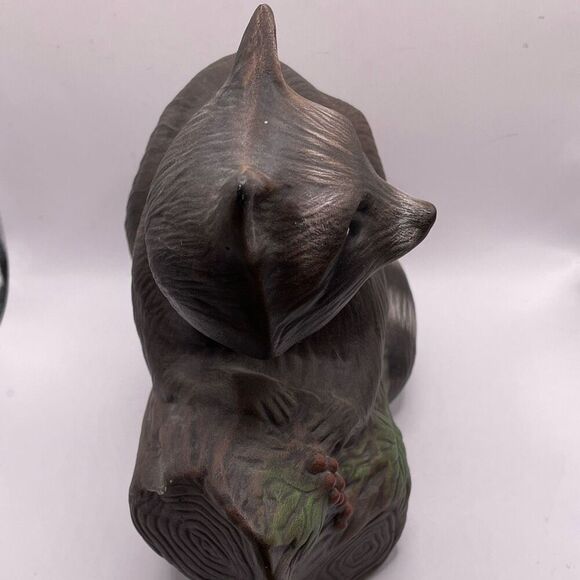 Vintage Ceramic Raccoon On A Log Woodsy Home Decor Collectible - Picture 5 of 9